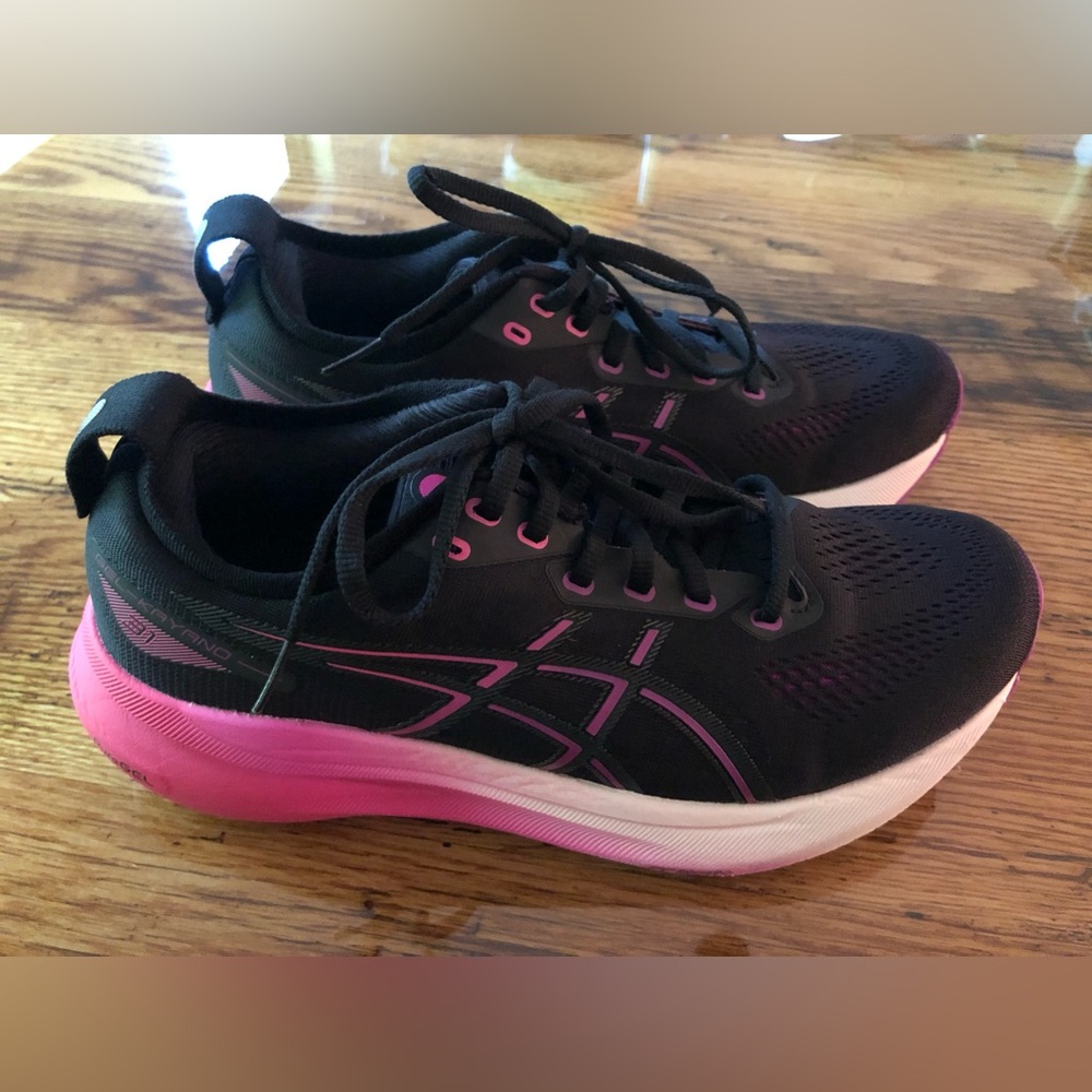 ASICS Women's Gel-Kayano 31 Running Shoes--Size 8.5--Black/BoldMagenta - Picture 2 of 5